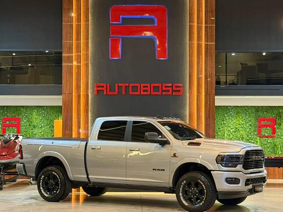 RAM 3500 6.7 I6 TURBO DIESEL LARAMIE NIGHT EDITION CD 4X4 AUTOMÁTICO RAM 3500 6.7 I6 TURBO DIESEL LARAMIE NIGHT EDITION CD 4X4 AUTOMÁTICO